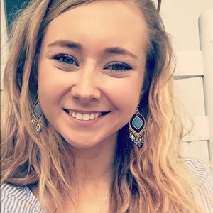 Meet your Posher, Savannah